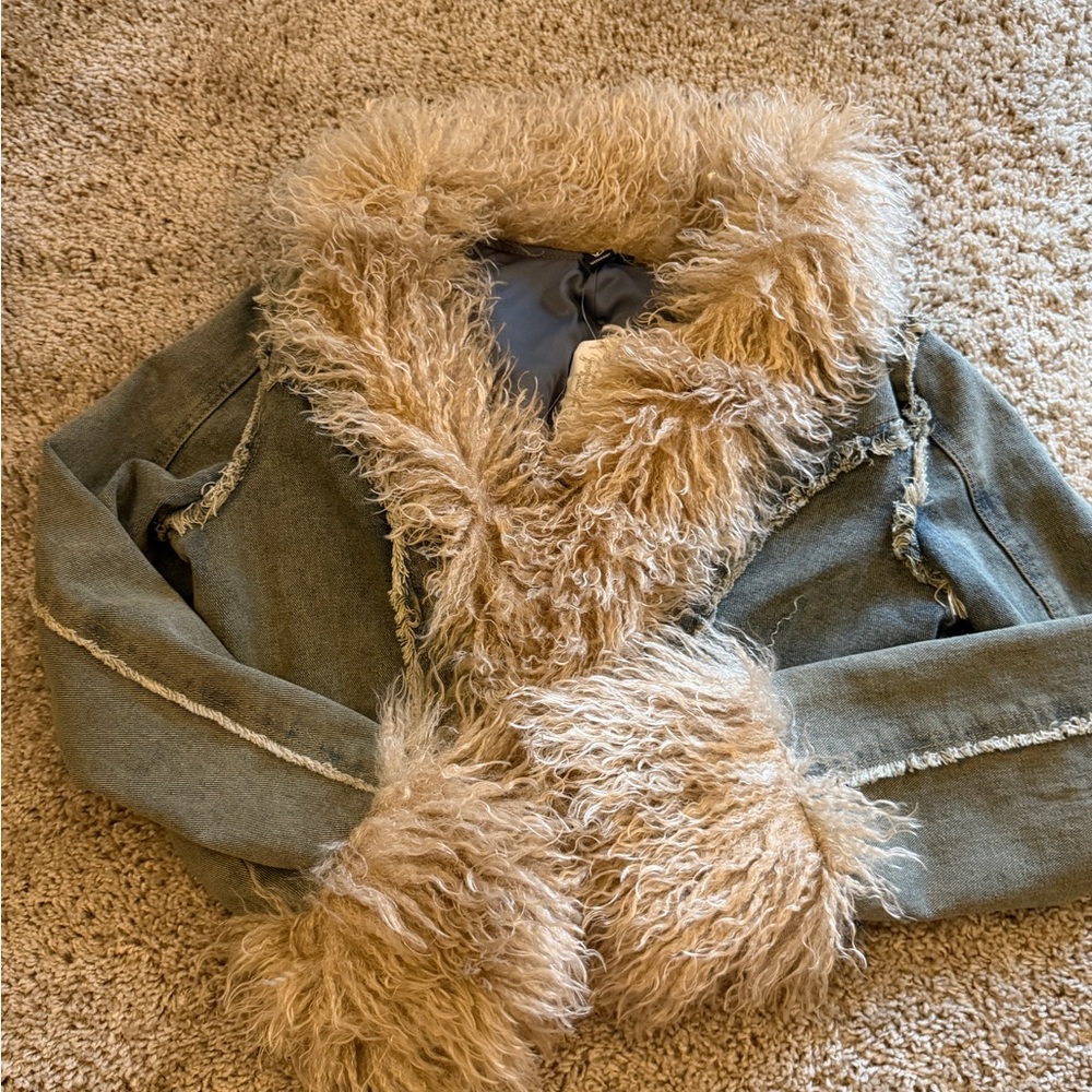 Faux Fur cropped denim jacket